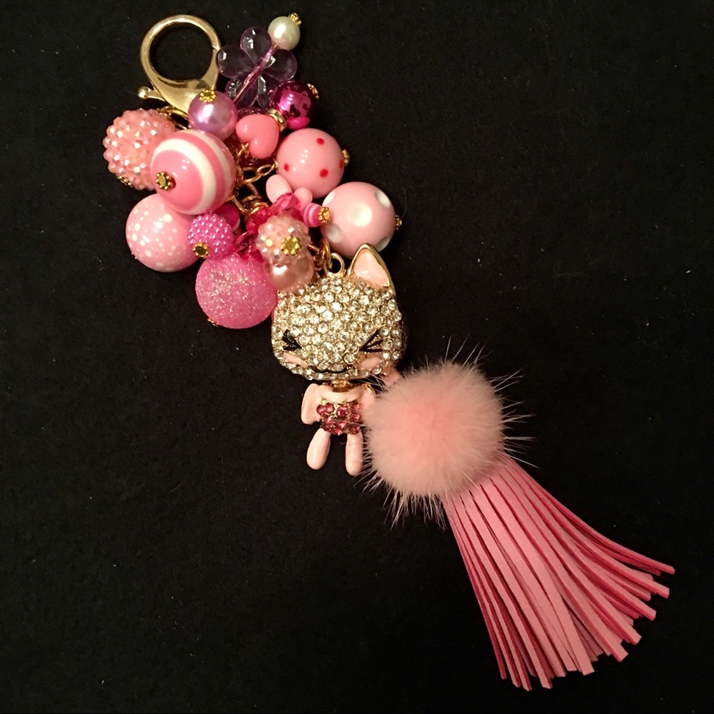 Pink Rhinestone/Enamel Cat w/Dangles Bag Charm!